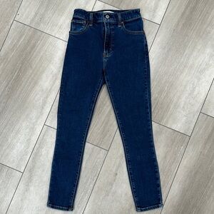 Abercrombie & Fitch Super Skinny Ankle High Rise Jean